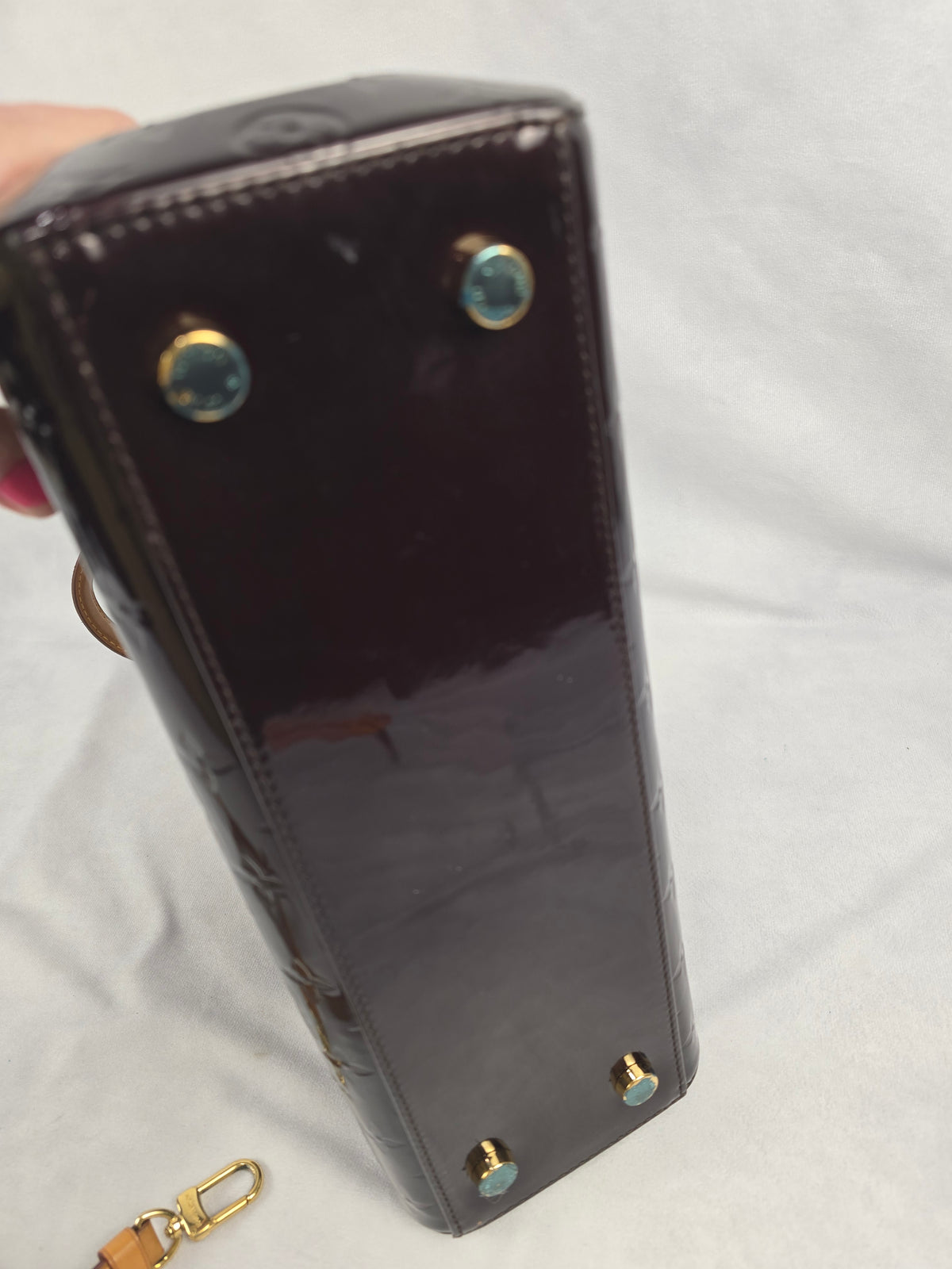 Louis Vuitton Monogram Vernis Brea MM Amarante