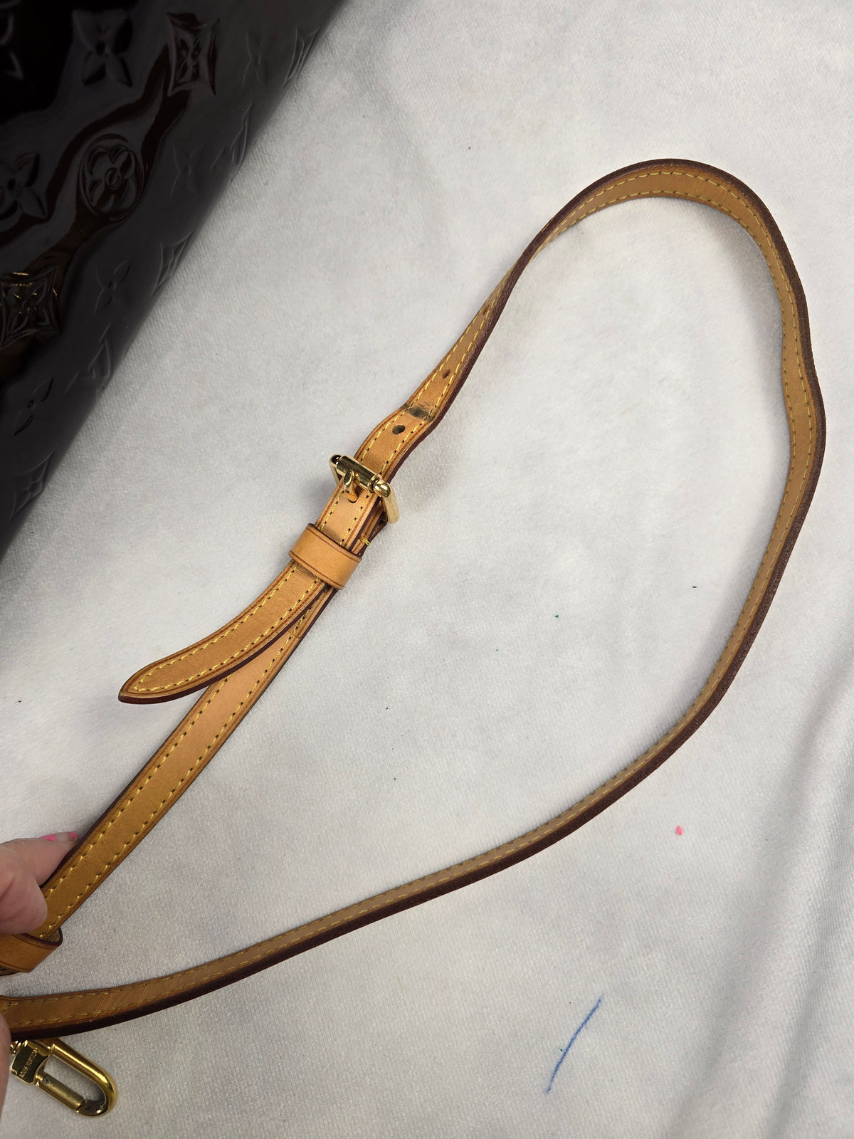 Louis Vuitton Monogram Vernis Brea MM Amarante