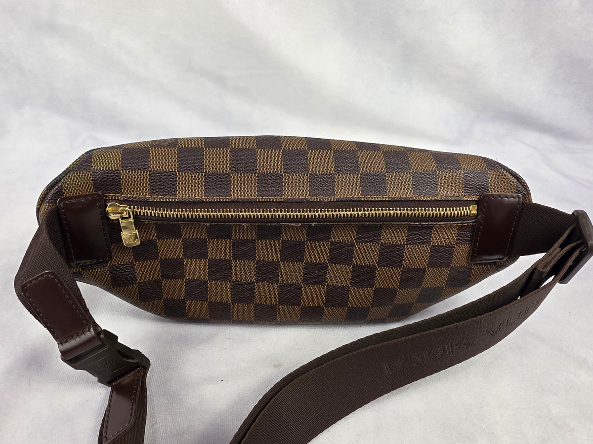 Louis Vuitton Damier Ebene Melville Bumbag, VI0077