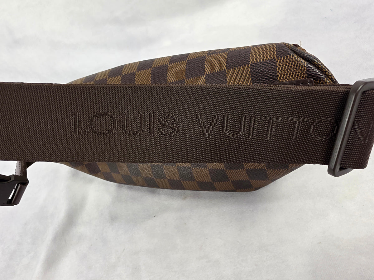 Louis Vuitton Damier Ebene Melville Bumbag, VI0077