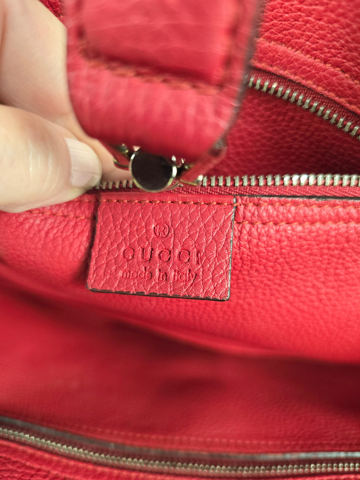 Gucci Jackie Medium Top Handle Tote in Red