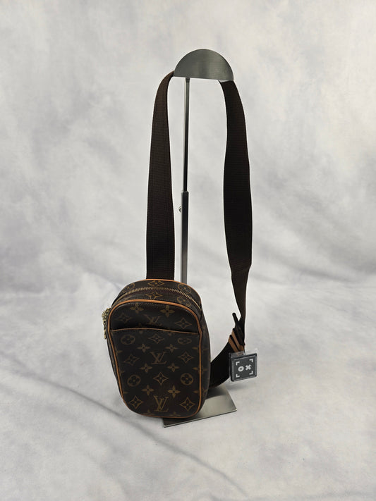 Louis Vuitton Vintage Monogram Pochette Gange Crossbody/Belt Bag