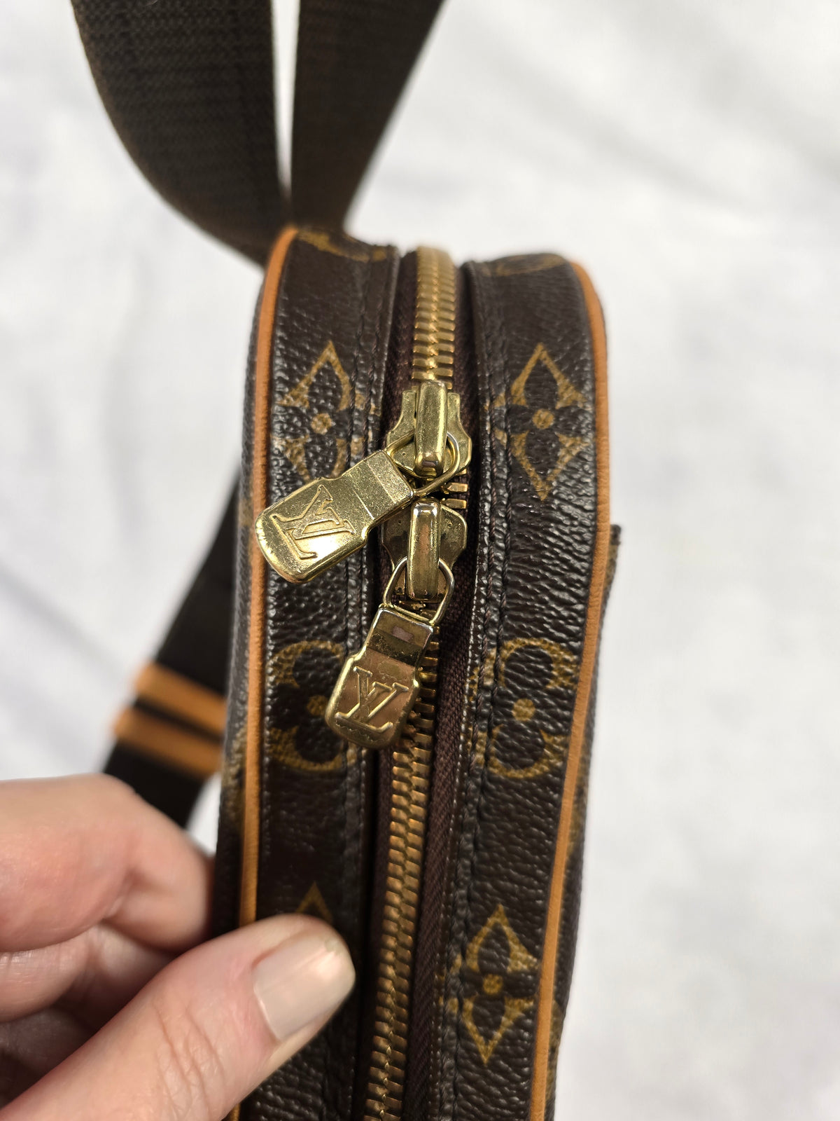 Louis Vuitton Vintage Monogram Pochette Gange Crossbody/Belt Bag