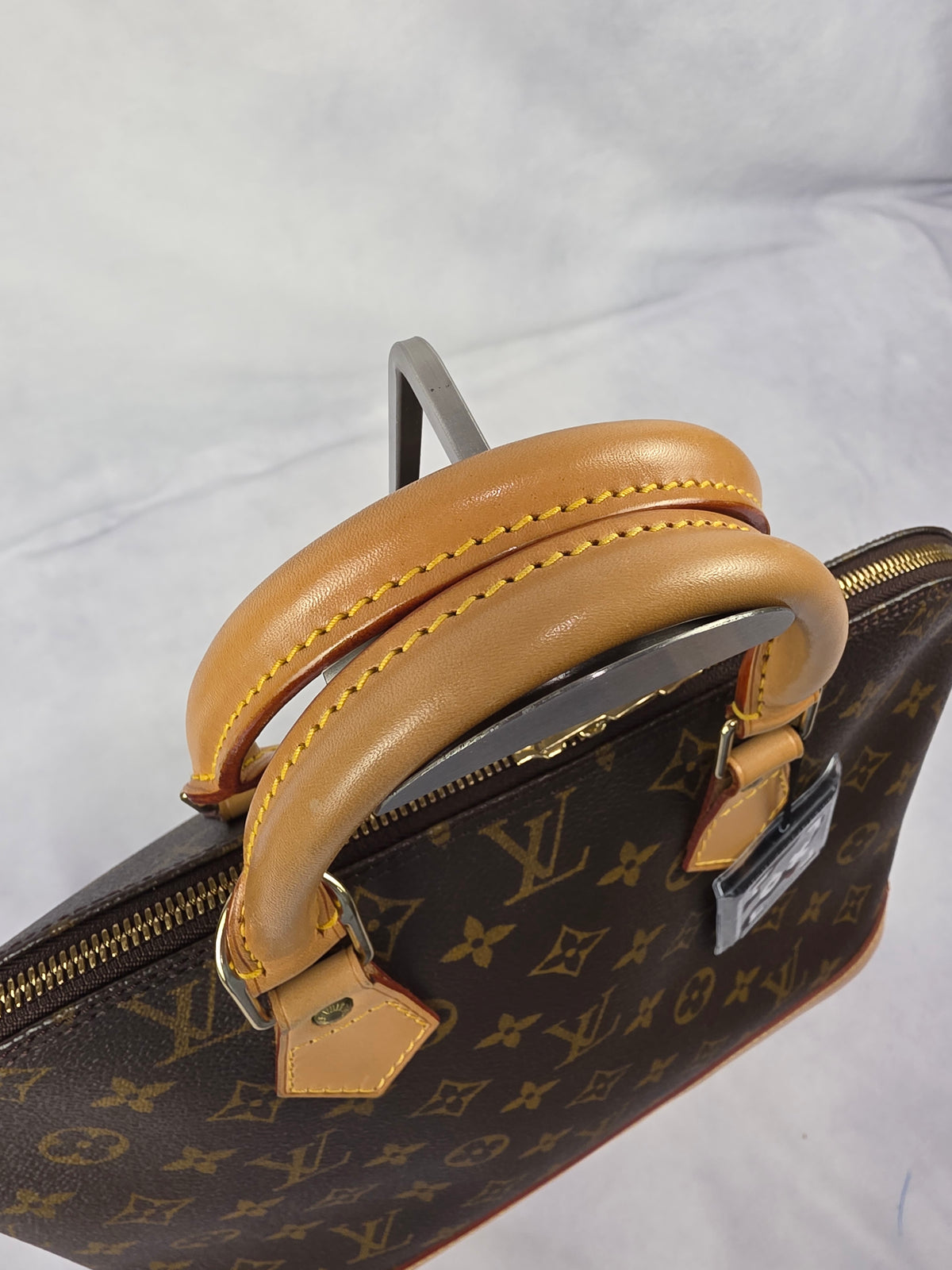 Louis Vuitton Monogram Alma PM Handbag, TH0918
