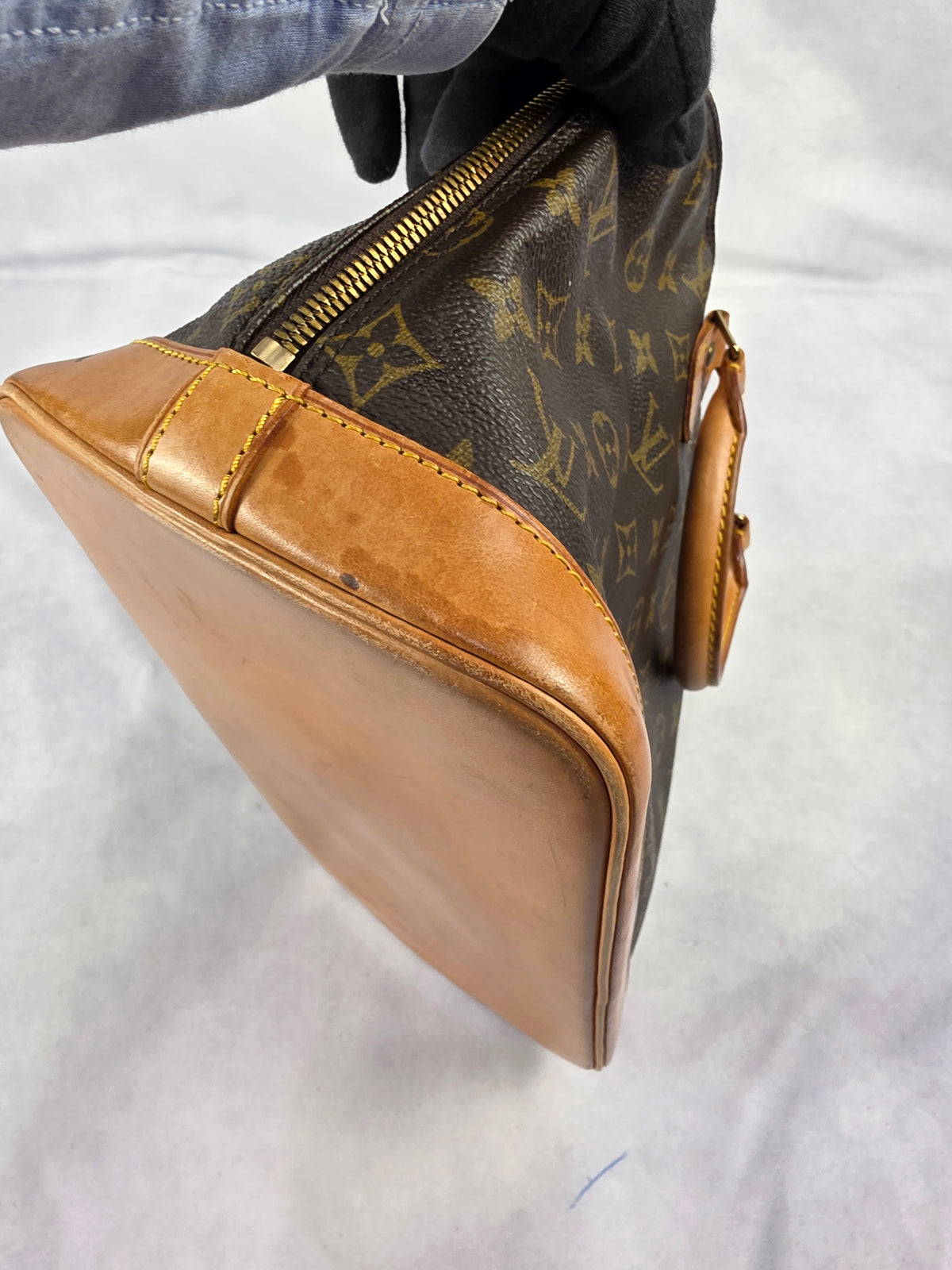 Louis Vuitton Monogram Alma PM Handbag, VI0934