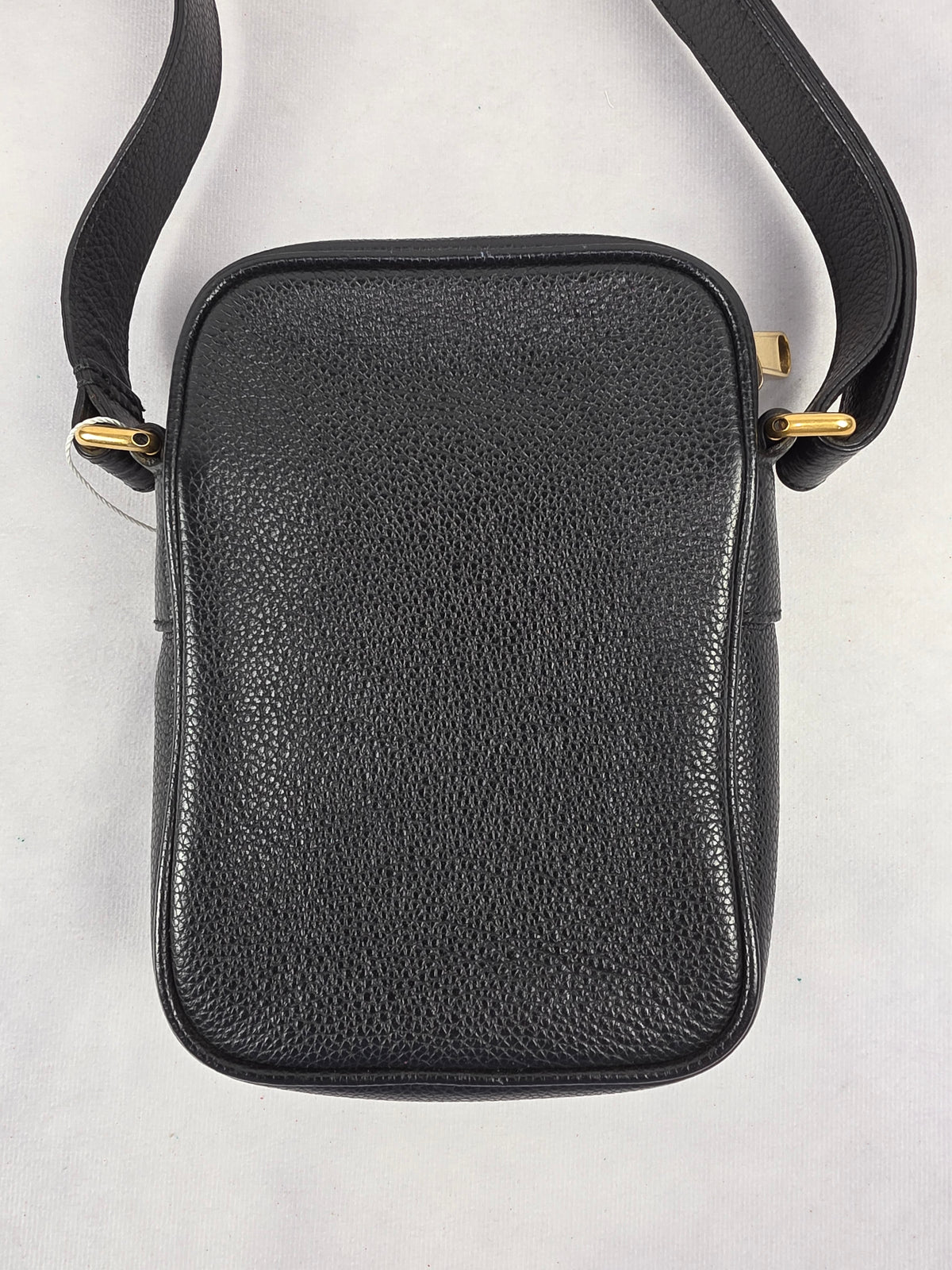 Gucci Logo Print Grained Black Leather Messenger Bag