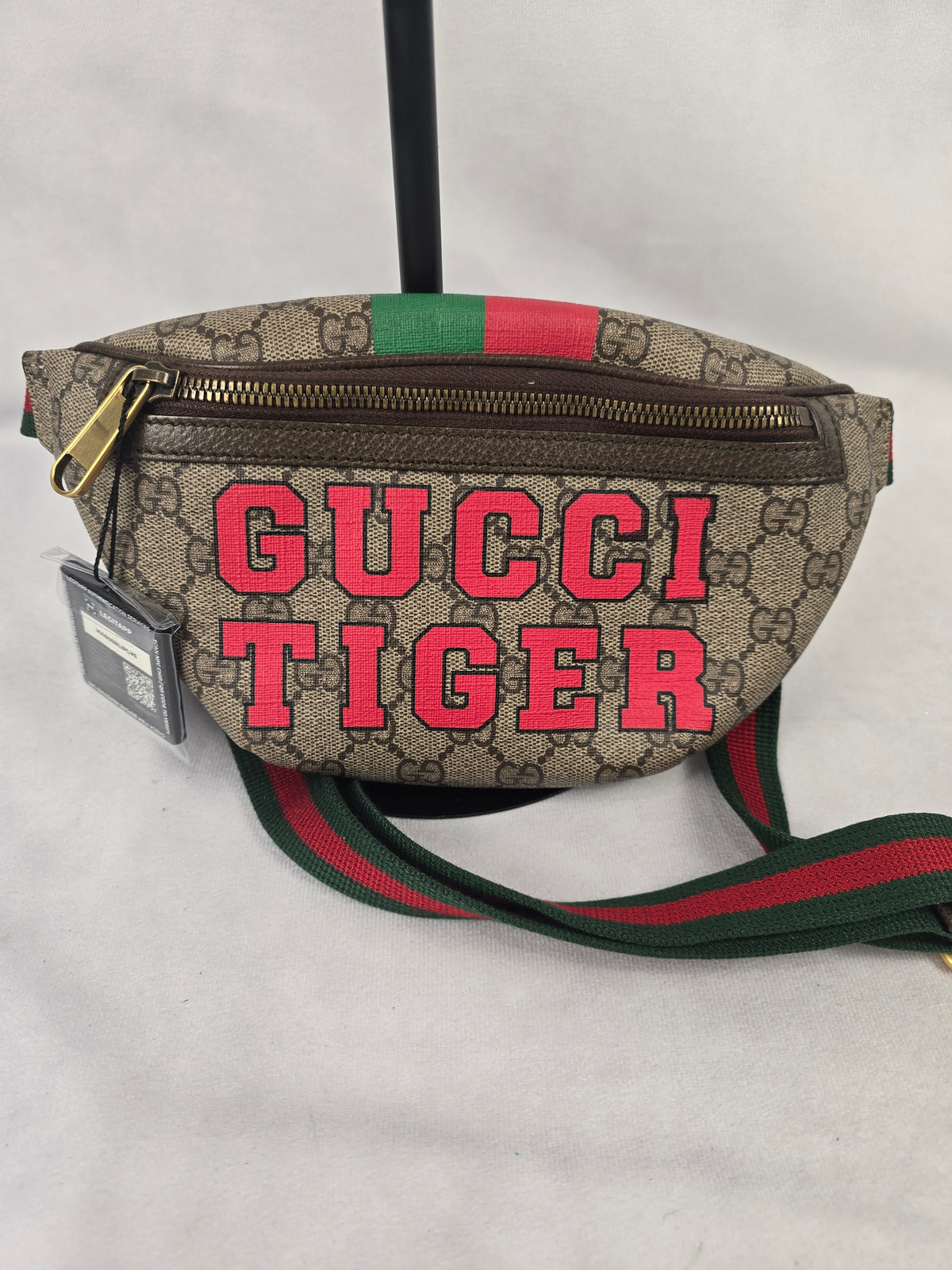 Gucci Tiger GG Supreme Belt Bag