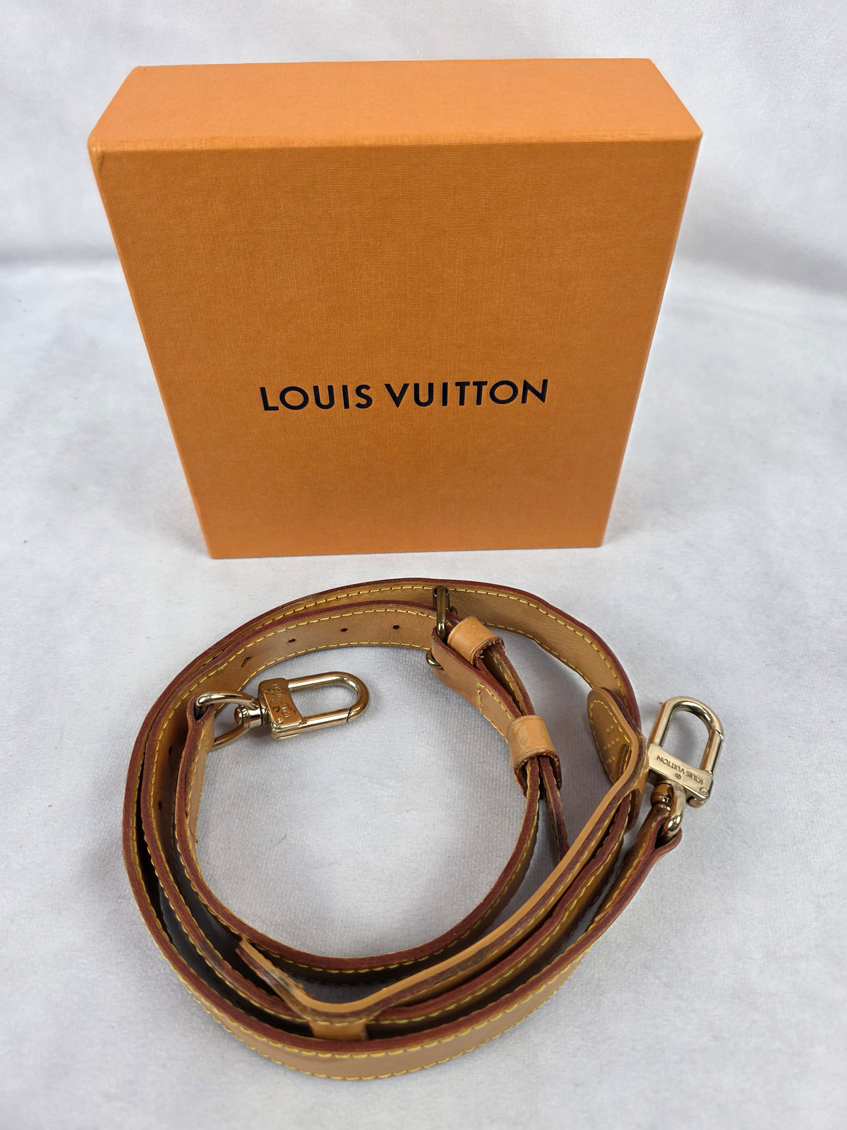 Louis Vuitton 1" Vachetta Leather Bandoulière Strap - 1 (47" Max Length)