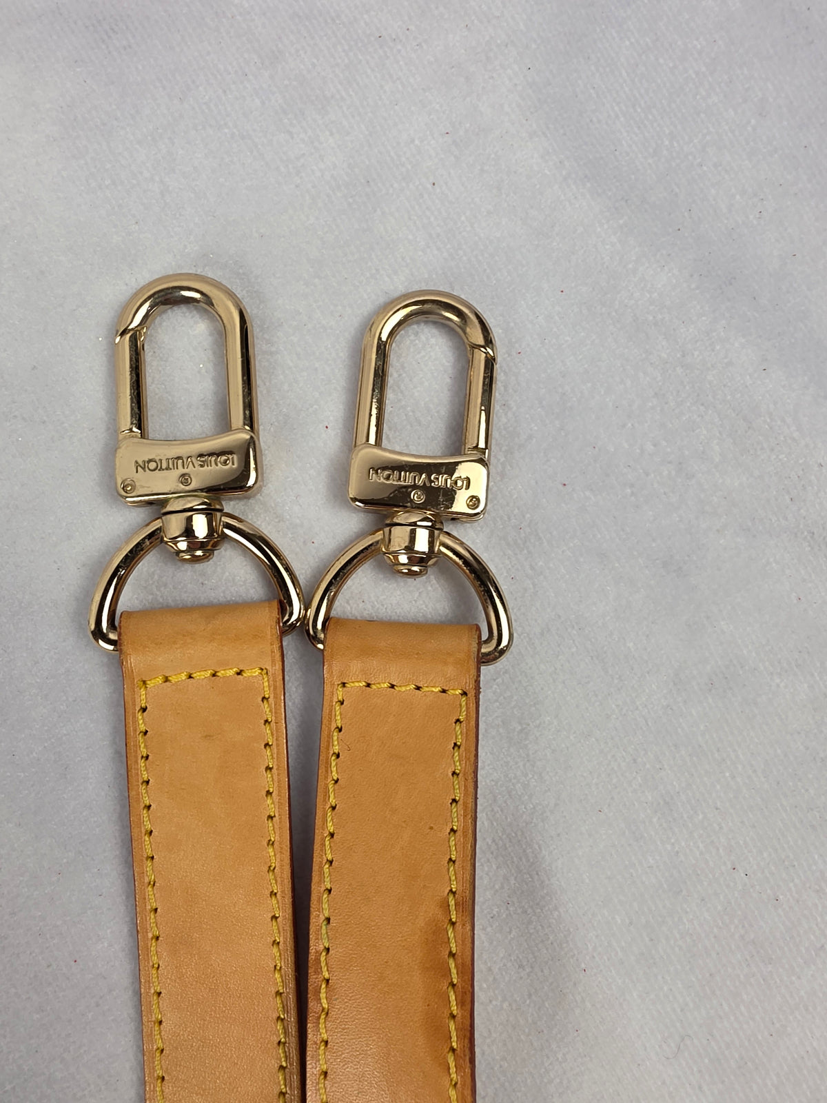 Louis Vuitton 1" Vachetta Leather Bandoulière Strap - 1 (47" Max Length)