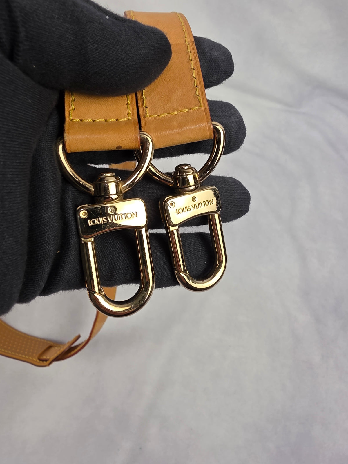 Louis Vuitton 1" Vachetta Leather Bandoulière Strap - 1 (47" Max Length)