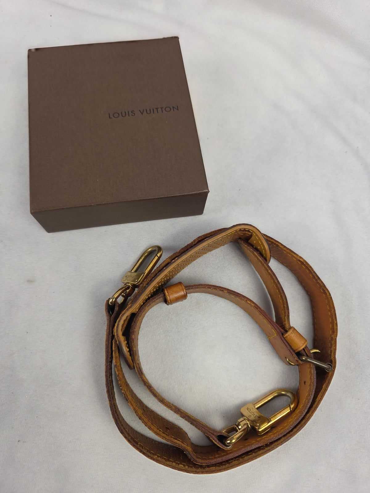 Louis Vuitton 1" Vachetta Leather Travel Shoulder Strap (43" Max Length)