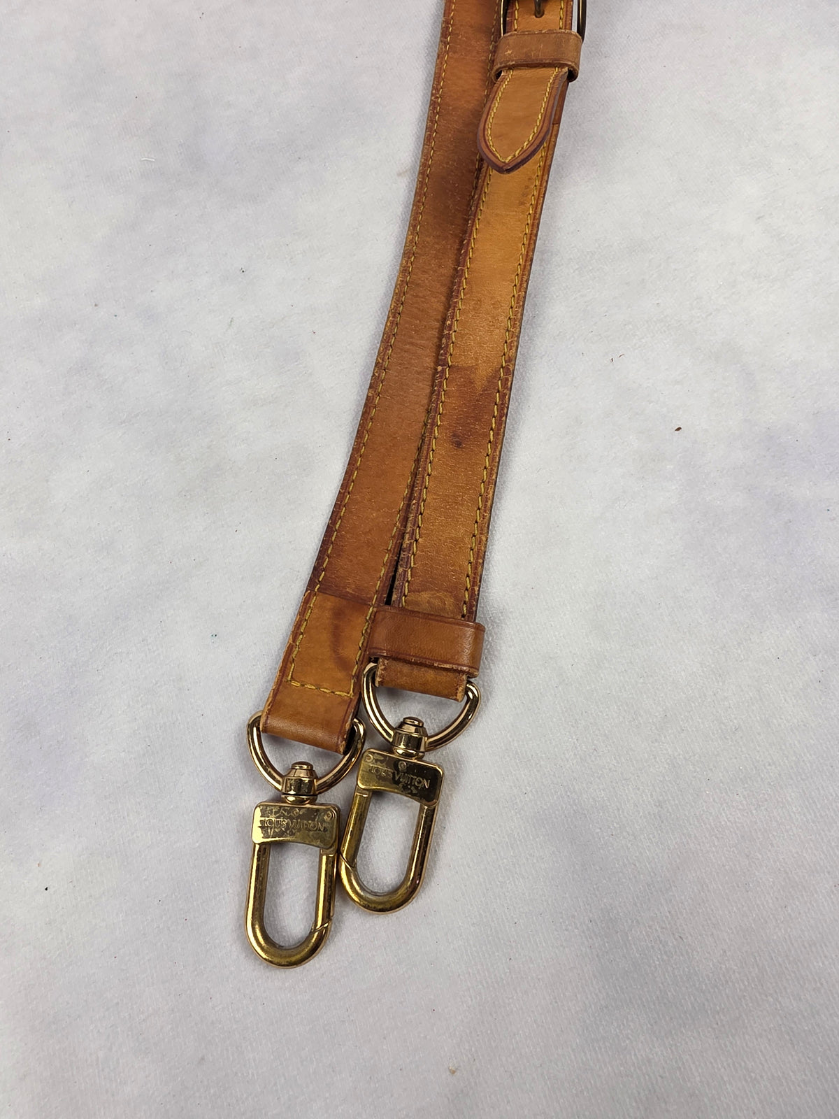 Louis Vuitton 1" Vachetta Leather Travel Shoulder Strap (43" Max Length)