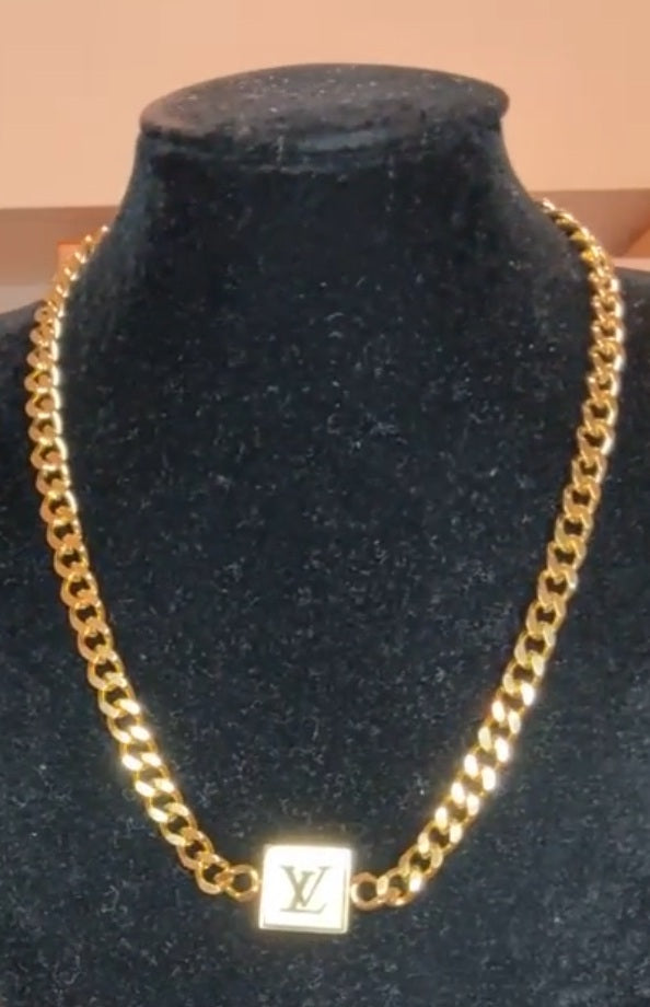 LOUIS VUITTON INSPIRED LV PENDANT CHOKER NECKLACE