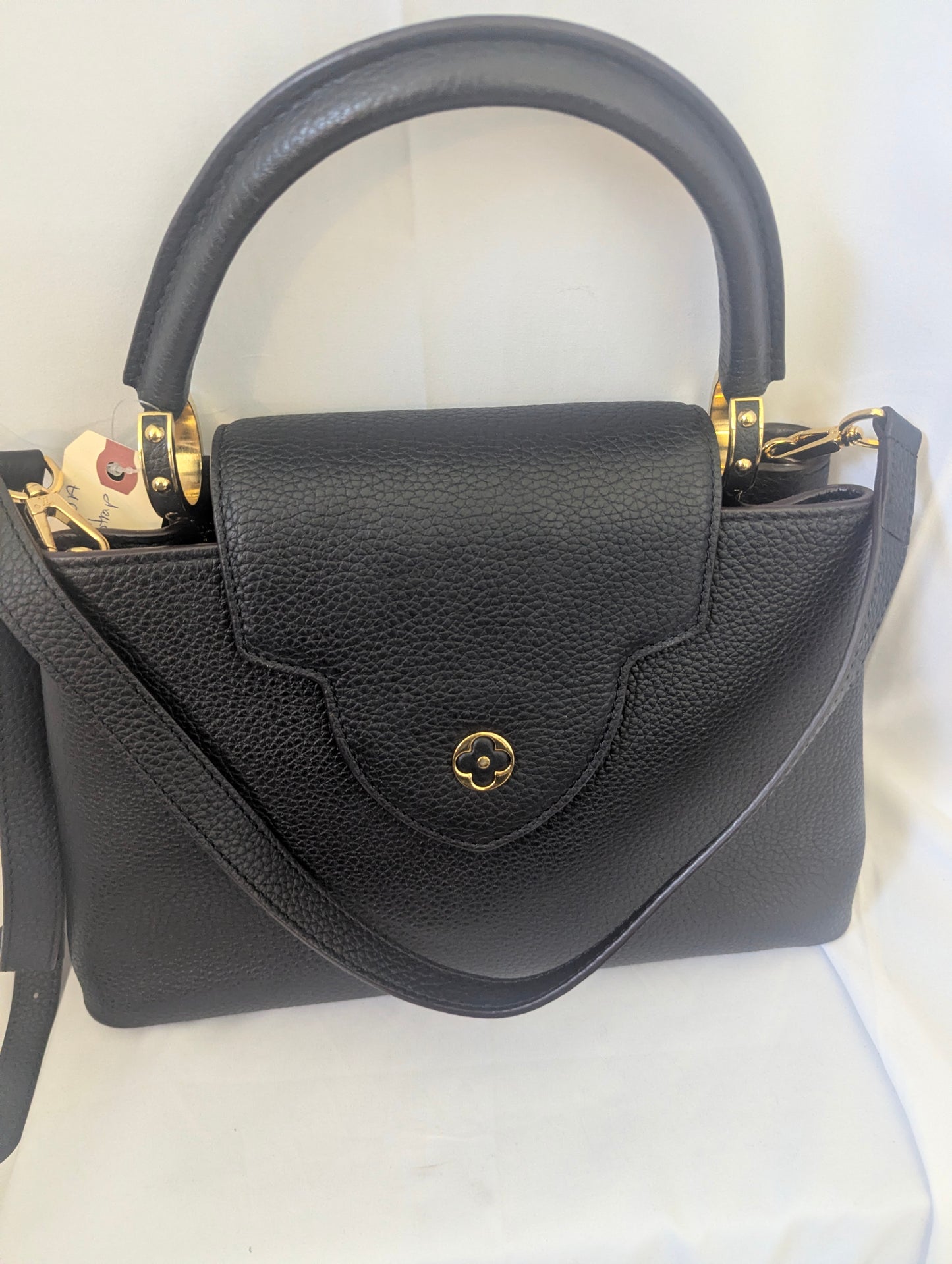 Louis Vuitton Black Capucines Leather Bag Gold LV
