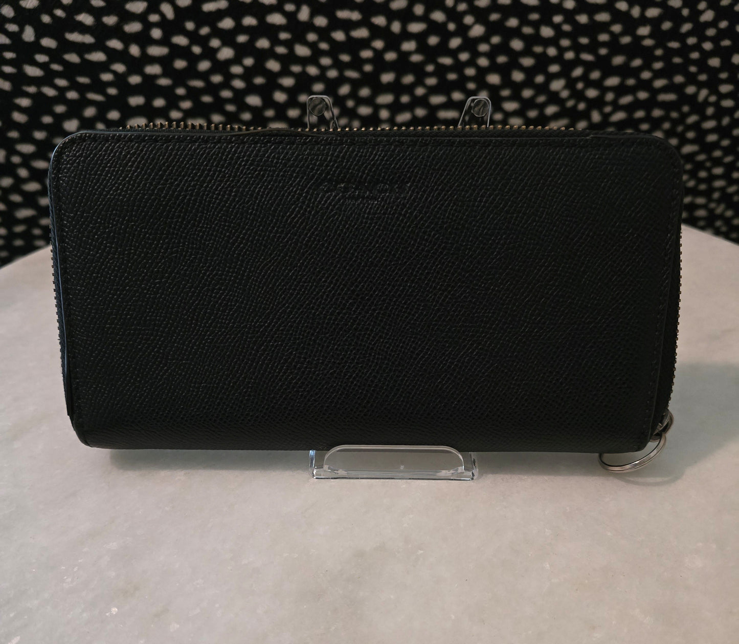 Coach Black Leather Zippy Wallet